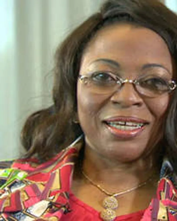 Retrato de Folorunsho Alakija