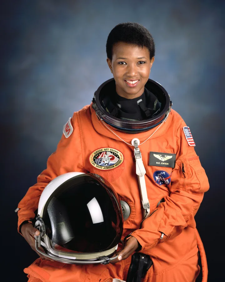 Retrato de Mae Jemison