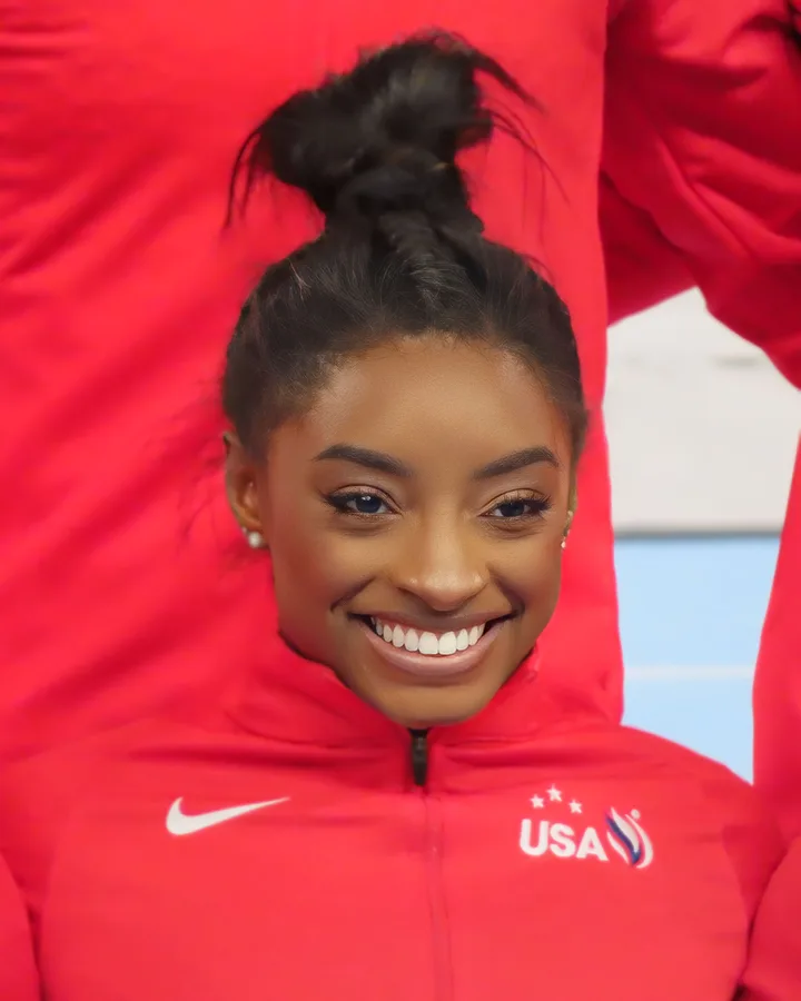 Retrato de Simone Biles